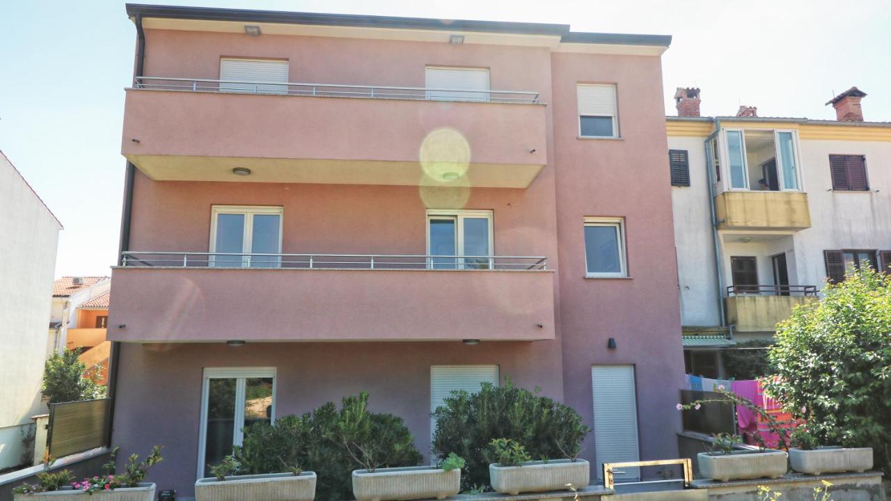 Guesthouse Esma 罗维尼 外观 照片