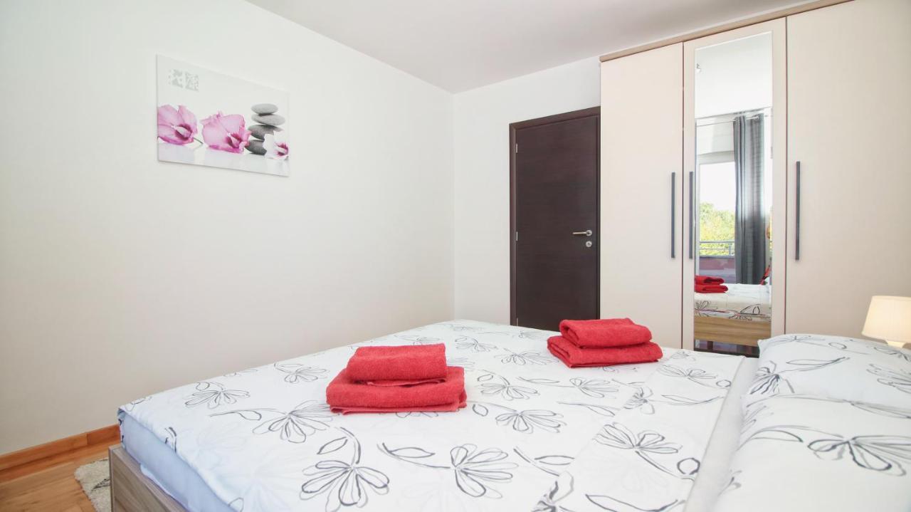 Guesthouse Esma 罗维尼 外观 照片