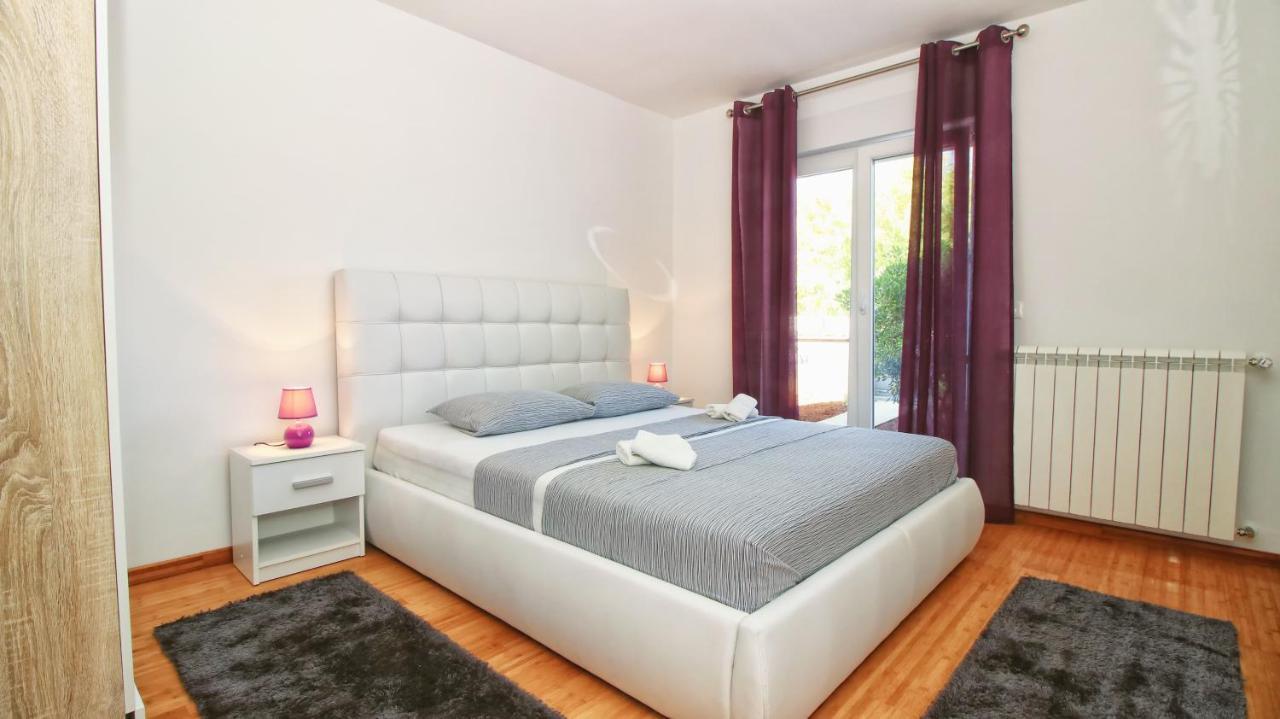 Guesthouse Esma 罗维尼 外观 照片